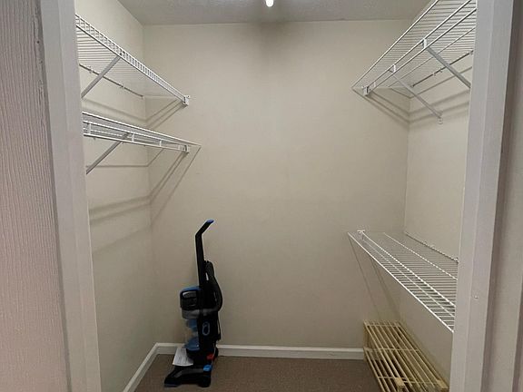4th image of 125 Mountain Home St #B