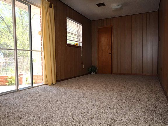4th image of 2411 NW 7th St