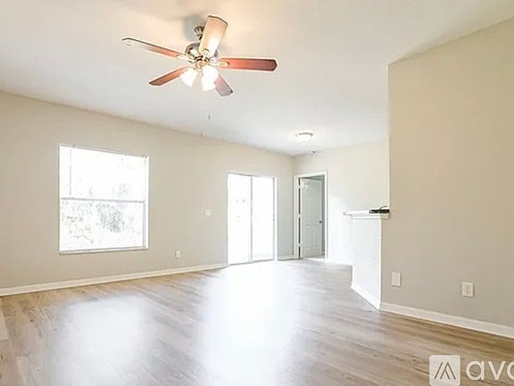 3rd image of 4167 N Biscayne Dr Floor 3429