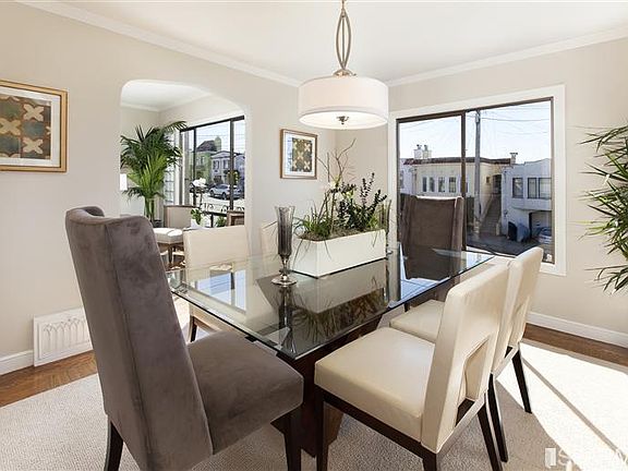 Formal Dinning room