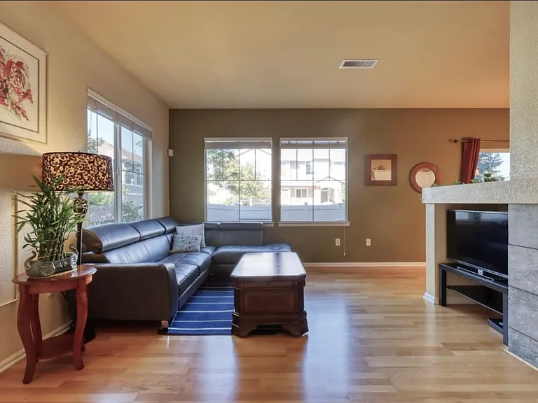 234 Whitehaven Cir — Photo 3