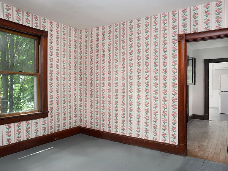 122 Frost St #2 — Photo 6