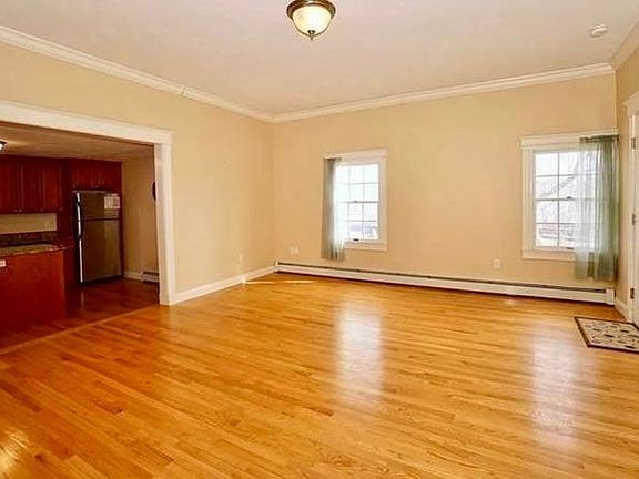 5th image of 4 R Chapel St #A