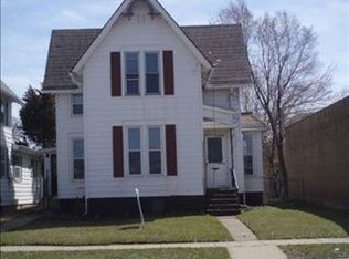 407 N 2nd St, Rockford, IL 61107