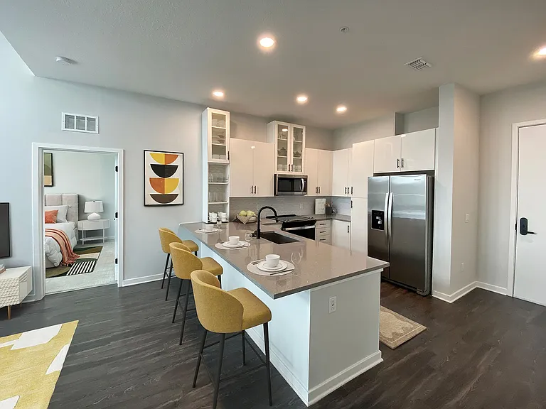Cirrus Apartments — Photo 44