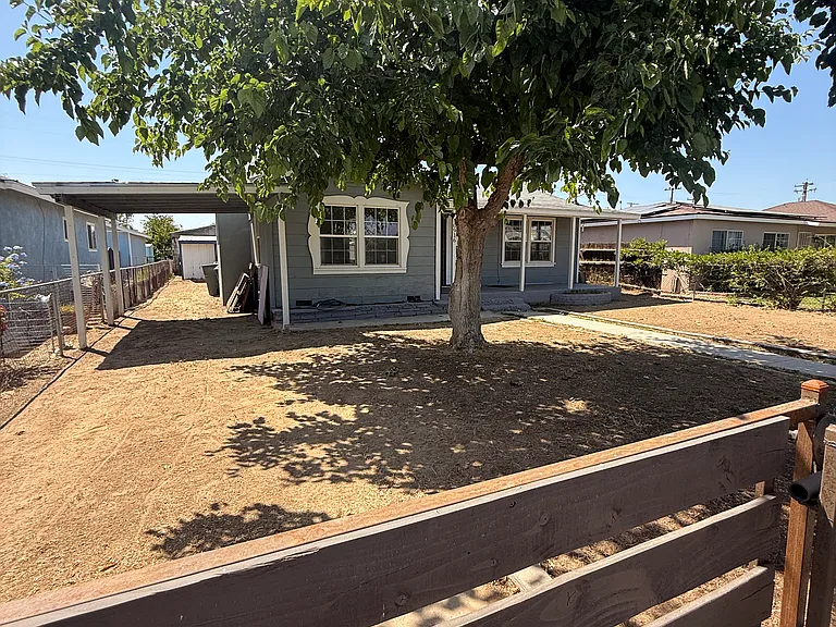10916 Santa Rosa Ave #A — Photo 4