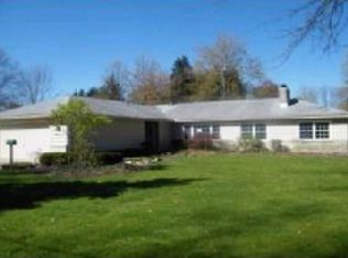 11948 Eastwood Dr, Grafton, OH 44044