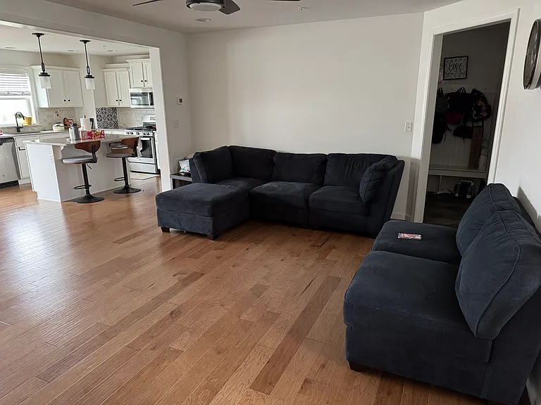 1631 Haralson Dr — Photo 2