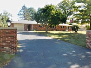 1181 N Middle Dr, Greenville, OH 45331