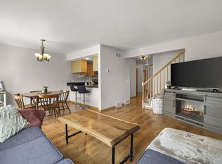203 N Musket Ridge Dr, Sun Prairie, WI 53590