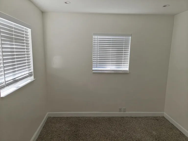 3060 SW 27th Ln #7 — Photo 10
