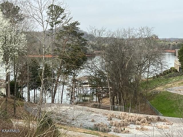 1st image of 306 Southshore Dr