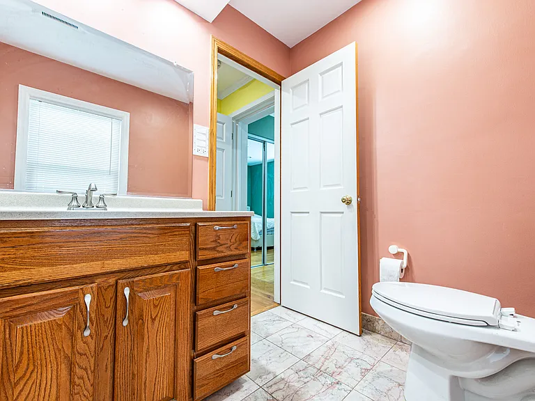 6611 W Foster Ave — Photo 16