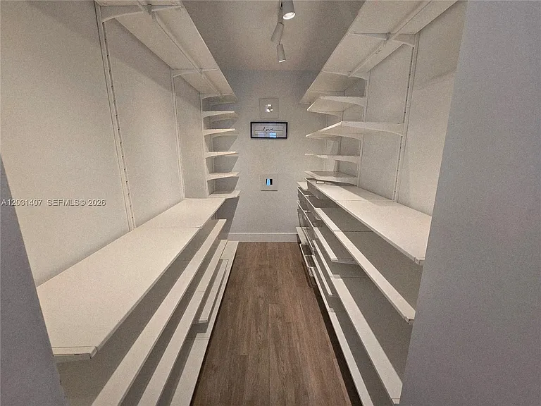 800 West Ave #618 — Photo 19