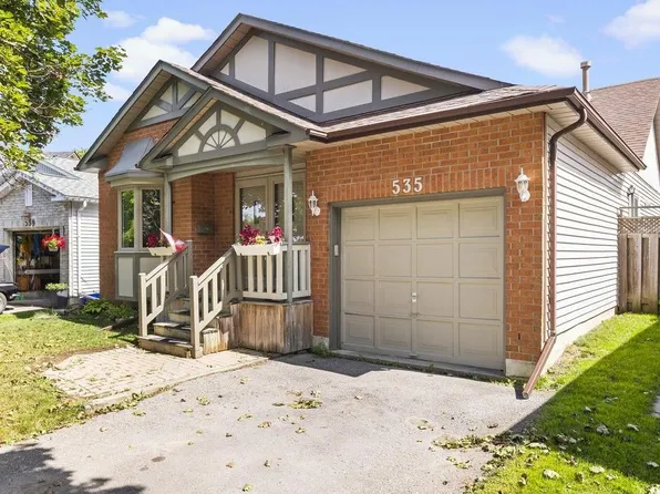535 Cardinal Dr, Peterborough, ON K9L 1X8