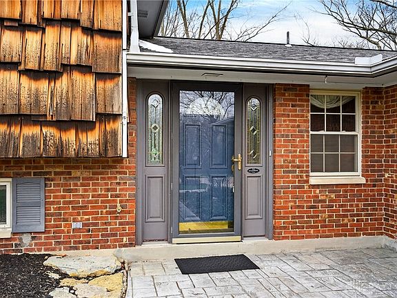 3rd image of 1547 Ambridge Rd