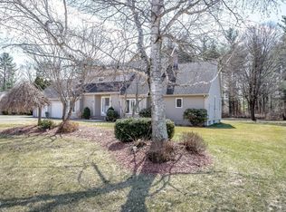 42 Mockingbird Ln, Westfield, MA 01085