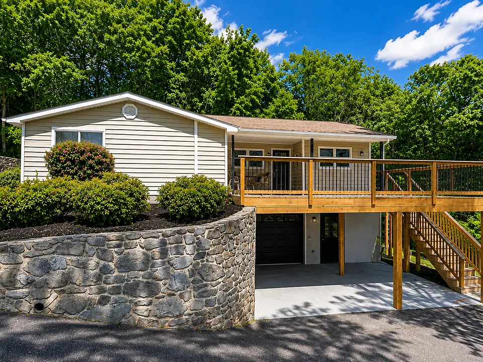 23 Brookside Ln