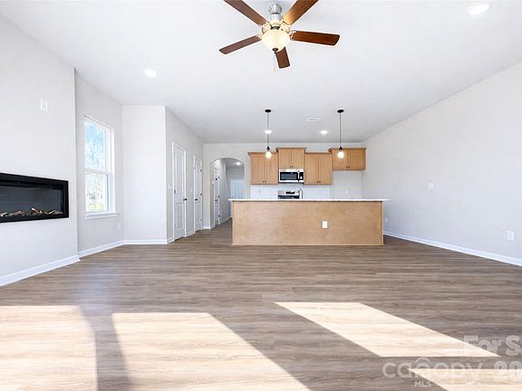 2nd image of 3107 Aberleaf Ln