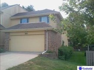 11917 Mayberry Plz, Omaha, NE 68154