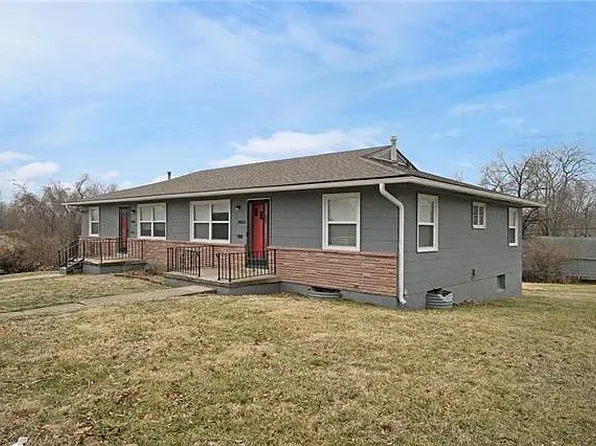 7400 Walrond Ave, Kansas City, MO 64132