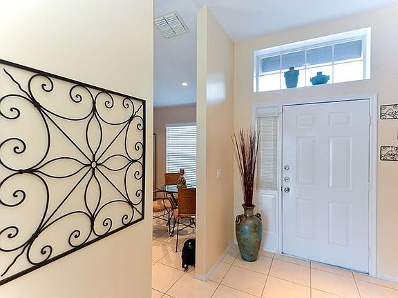 3rd image of 2608 Chatham Cir
