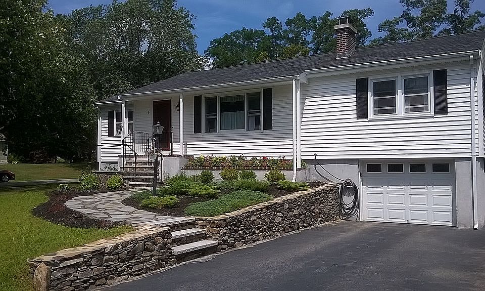 1st image of 9 Albion Ln