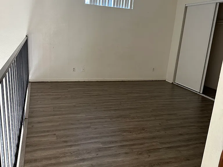 244 E Thornton Ave #13 — Photo 6