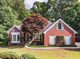 6015 Terrace Lake Point, Flowery Branch, GA 30542