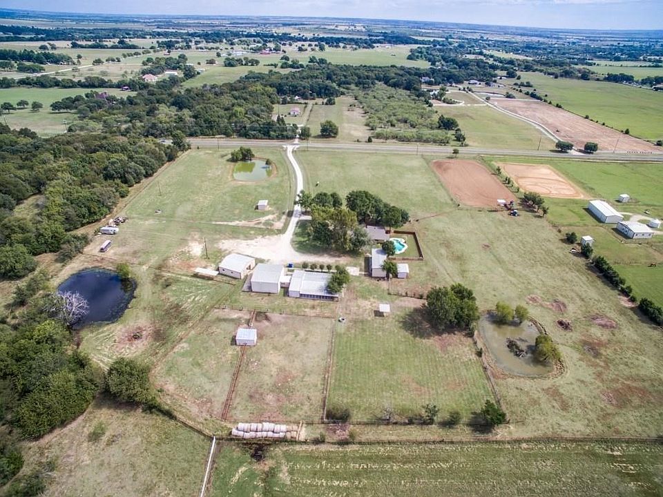 Beautiful 14 Acre Horse Property