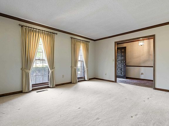 5th image of 123 Shades Crest Rd