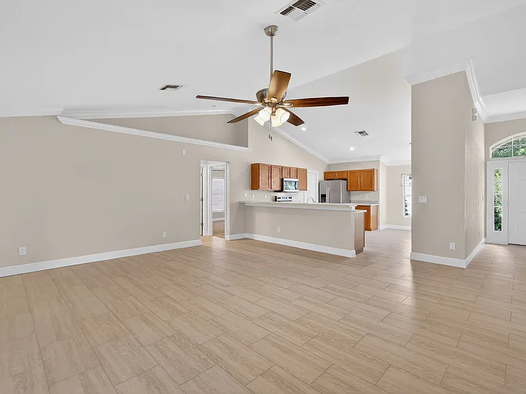 2294 Knollwood Dr — Photo 3