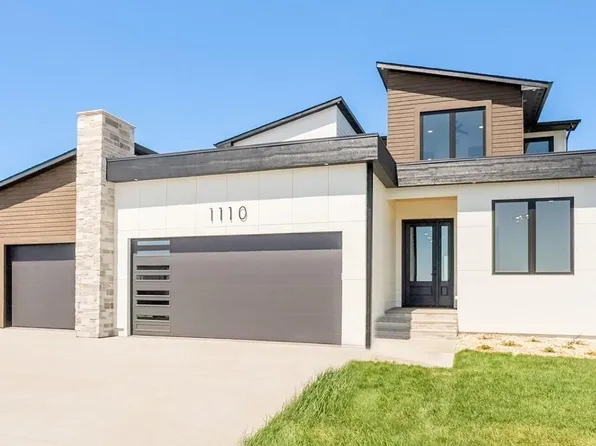 1110 E Madison St, Tea, SD 57064