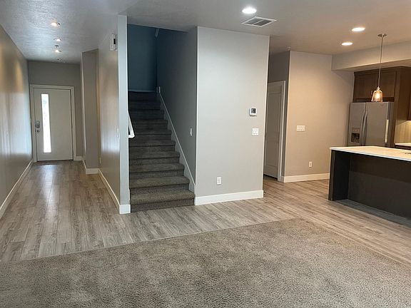 3rd image of 3871 S Lemmon Ln
