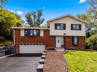 525 Long Dr, Pittsburgh, PA 15241