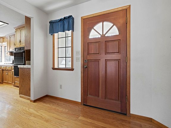 5th image of 21250 Woodland Way