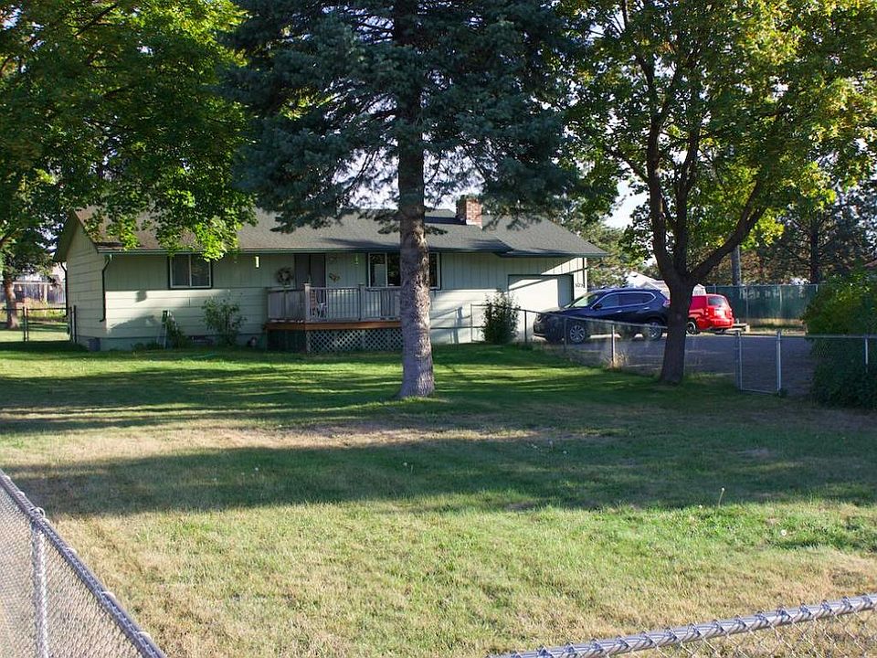 1st image of 3175 E 12th Ave