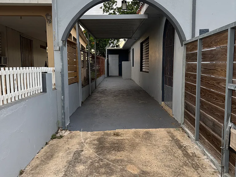 123 Belt Apartment — Photo 1