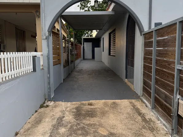 123 Belt Apartment, Aguadilla, PR 00603