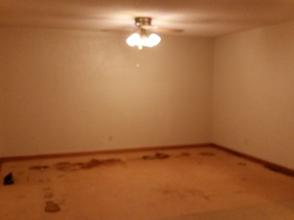 Dinning room east side 