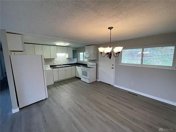 5th image of 2129 Milesburn Dr
