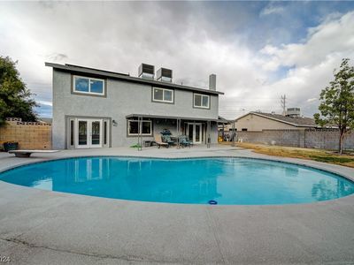 6621 Lowden Ln, Las Vegas, NV, 89107
