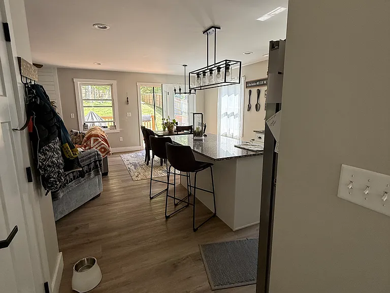 287 Hampton Rd — Photo 6