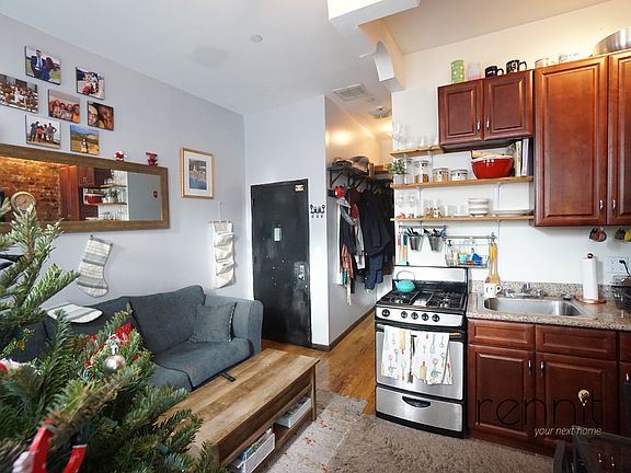 2nd image of 817 Saint Johns Pl APT 3L