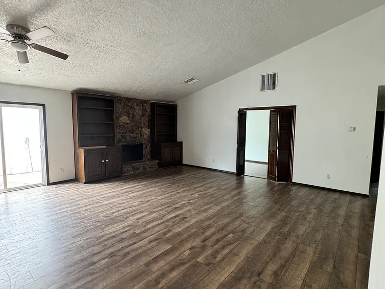 12204 Menaul Blvd NE #A — Photo 6