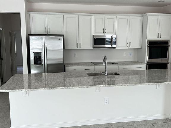 2nd image of 2217 Citrus Breeze Dr