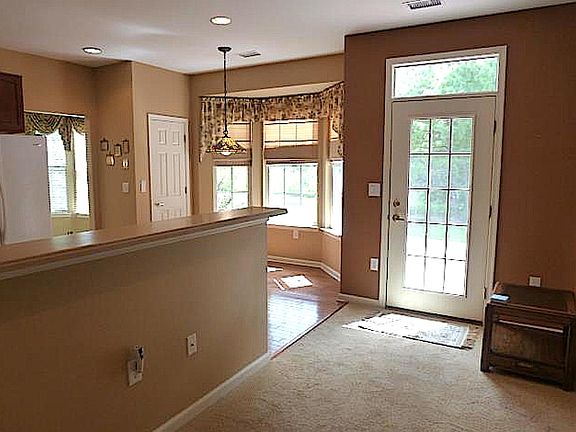 Breakfast nook area