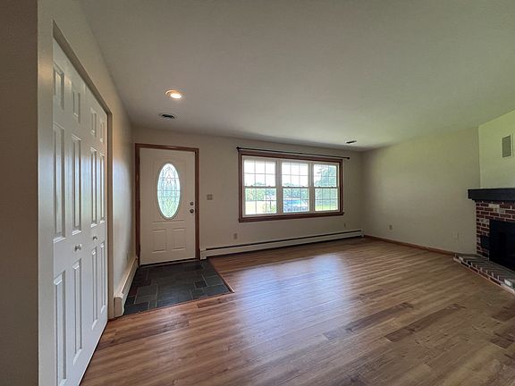 5th image of 254 Miller Rd