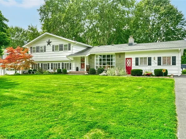 153 Gordon Dr, Rochester, NY 14626