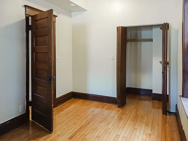 3639 1/2 N Paulina St #2 — Photo 16